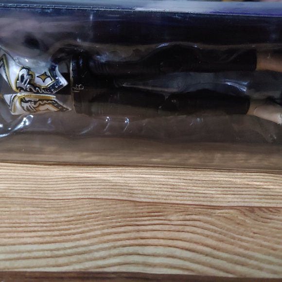 Dr. Britt Baker DMD AEW Unrivaled Supreme Collection Series 1 figure (NEW) - Picture 4 of 8